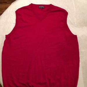 Men’s sweater vest.